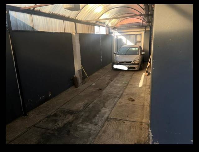 2 BEDROOM HOUSE FOR SALE IN MOLAPO